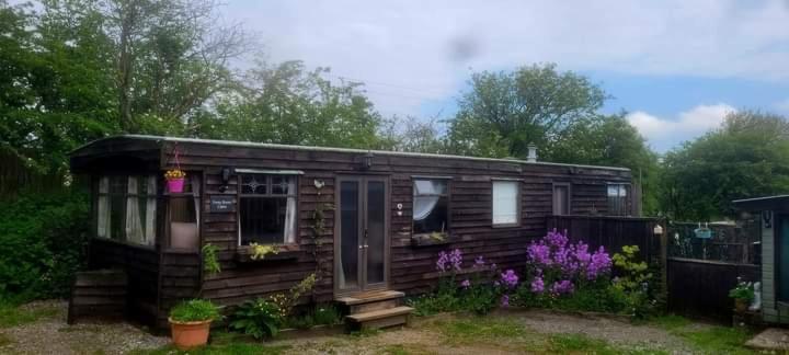 Ferny Roost Cabin. Wrexham Eksteriør bilde